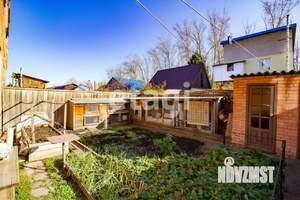 Дом 145м&sup2;, 3-этажный, участок 4 сот.  