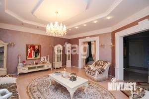 Дом 500м&sup2;, 4-этажный, участок 11 сот.  