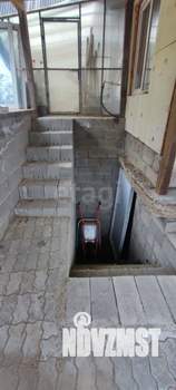 Дом 100м&sup2;, 2-этажный, участок 10 сот.  