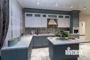 Дом 330м&sup2;, 2-этажный, участок 8 сот.  