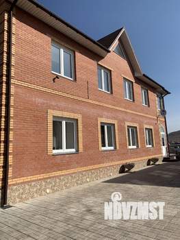 Коттедж 320м&sup2;, 2-этажный, участок 11 сот.  