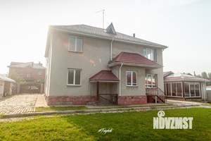 Коттедж 370м², 2-этажный, участок 10 сот.  