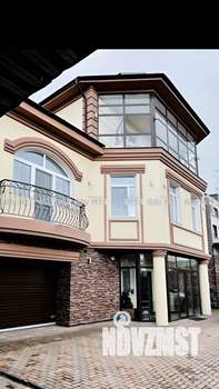 Дом 265м², 3-этажный, участок 6 сот.  