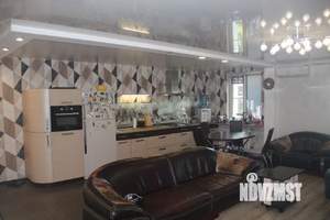 Дом 160м², 2-этажный, участок 6 сот.  