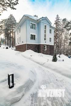 Дом 390м&sup2;, 4-этажный, участок 14 сот.  