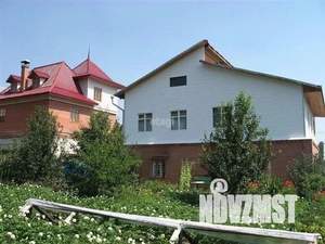 Дом 268м², 3-этажный, участок 8 сот.  
