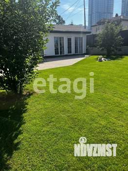 Дом 232м&sup2;, 2-этажный, участок 7 сот.  