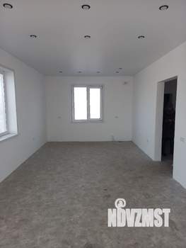 Дом 100м&sup2;, 2-этажный, участок 8 сот.  