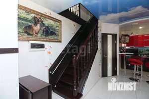 Дом 196м², 3-этажный, участок 7 сот.  