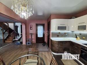 Дом 140м&sup2;, 2-этажный, участок 10 сот.  