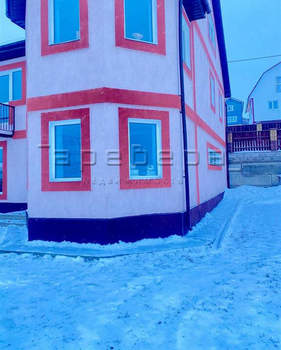 Дом 237м&sup2;, 3-этажный, участок 10 сот.  