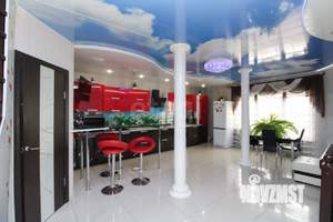 Дом 196м&sup2;, 3-этажный, участок 7 сот.  