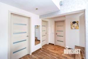 Дом 260м&sup2;, 3-этажный, участок 5 сот.  