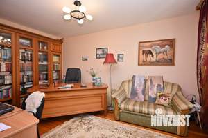 Дом 318м&sup2;, 2-этажный, участок 16 сот.  