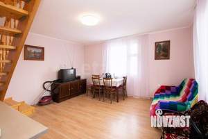 Дом 49м&sup2;, 2-этажный, участок 10 сот.  