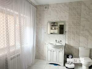 Коттедж 240м&sup2;, 2-этажный, участок 22 сот.  