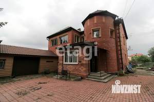 Дом 179м&sup2;, 2-этажный, участок 13 сот.  