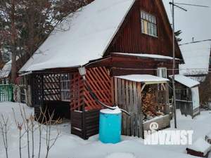 Дом 35м&sup2;, 2-этажный, участок 4 сот.  