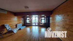 Дом 678м², 4-этажный, участок 15 сот.  