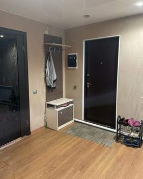 Дом 273м&sup2;, 3-этажный, участок 5 сот.  