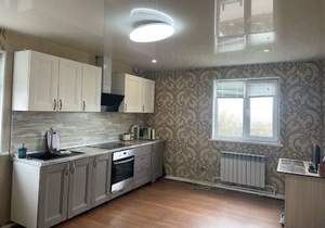 Дом 273м&sup2;, 3-этажный, участок 5 сот.  