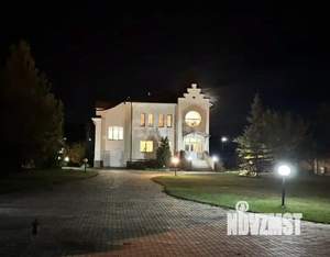 Дом 416м&sup2;, 2-этажный, участок 21 сот.  