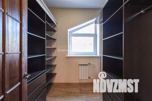 Коттедж 340м², 2-этажный, участок 12 сот.  