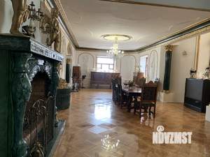 Коттедж 330м², 3-этажный, участок 15 сот.  