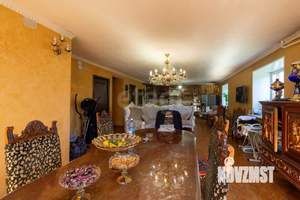 Дом 531м², 3-этажный, участок 15 сот.  