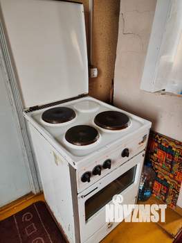 Дом 32м², 2-этажный, участок 6 сот.  