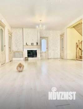 Дом 260м&sup2;, 2-этажный, участок 10 сот.  