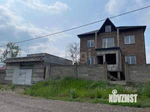 Дом 278м², 3-этажный, участок 12 сот.  