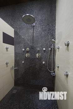 Коттедж 680м², 2-этажный, участок 15 сот.  