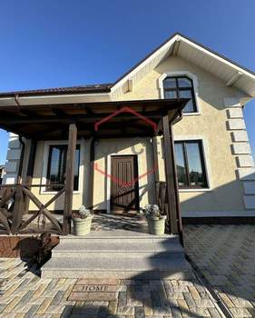 Дом 235м&sup2;, 3-этажный, участок 10 сот.  