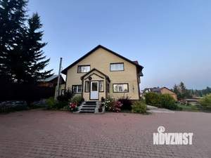 Коттедж 240м&sup2;, 2-этажный, участок 22 сот.  