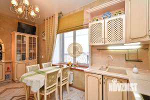 Коттедж 200м&sup2;, 2-этажный, участок 20 сот.  