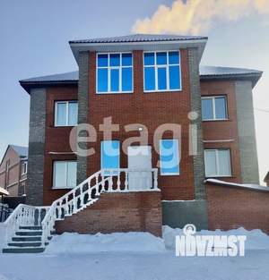 Дом 489м&sup2;, 2-этажный, участок 8 сот.  