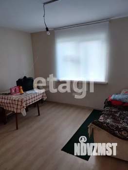 Дом 100м&sup2;, 2-этажный, участок 5 сот.  