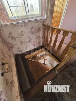 Дом 50м&sup2;, 2-этажный, участок 10 сот.  