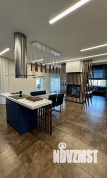 Коттедж 368м&sup2;, 2-этажный, участок 17 сот.  