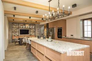 Дом 546м&sup2;, 2-этажный, участок 28 сот.  