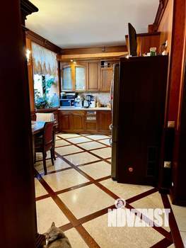 Коттедж 1200м², 3-этажный, участок 36 сот.  