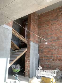 Дом 333м&sup2;, 2-этажный, участок 9 сот.  