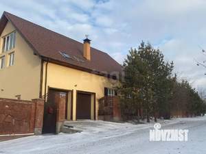 Дом 350м&sup2;, 3-этажный, участок 10 сот.  
