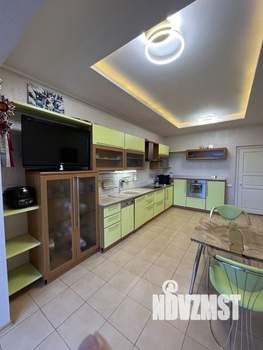 Коттедж 337м&sup2;, 2-этажный, участок 11 сот.  