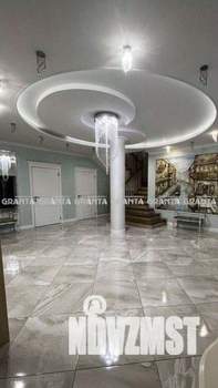 Дом 265м², 3-этажный, участок 6 сот.  