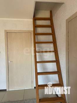 Дом 100м&sup2;, 2-этажный, участок 6 сот.  