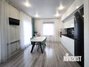 Дом 100м&sup2;, 1-этажный, участок 8 сот.  