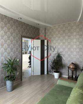 Дом 235м&sup2;, 3-этажный, участок 10 сот.  