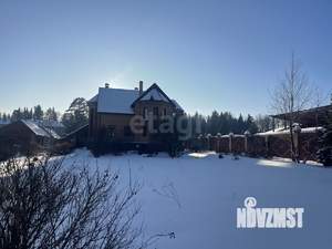 Дом 357м&sup2;, 3-этажный, участок 43 сот.  